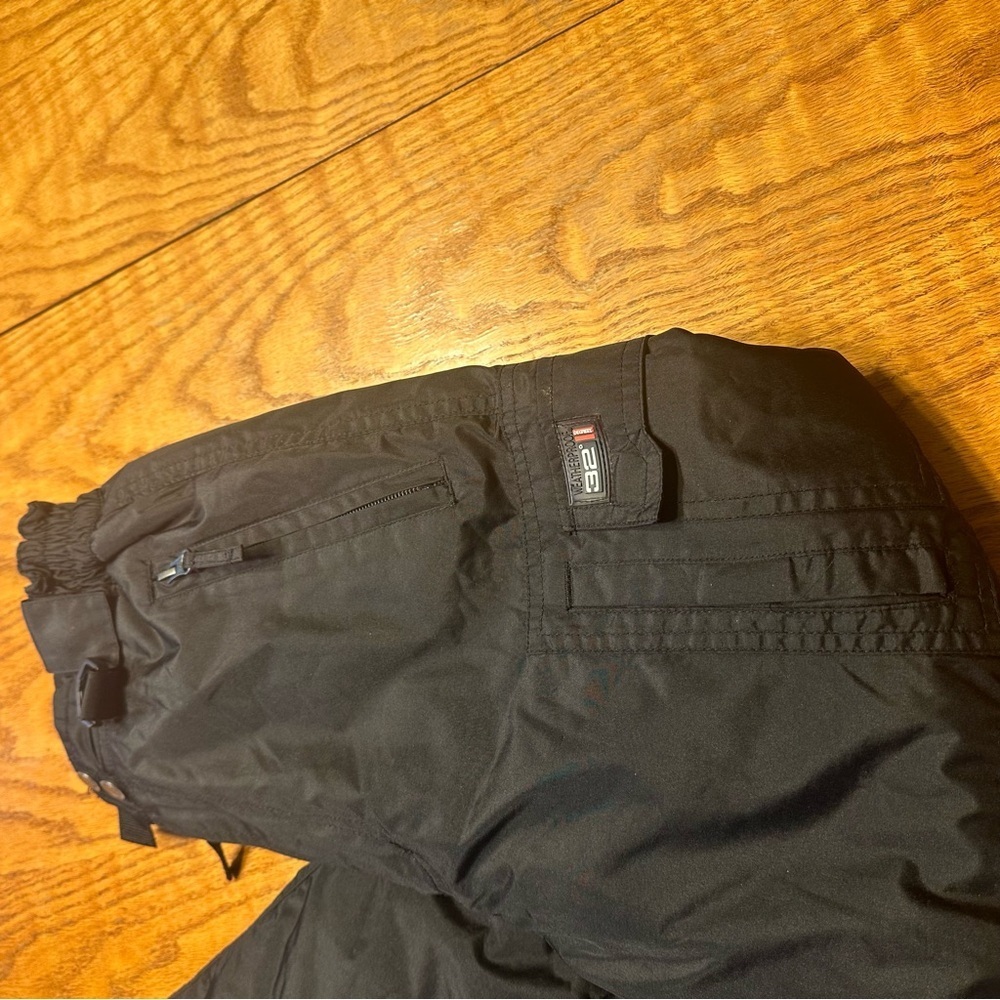 32 Degree WeatherProof  Black  Unsex Snow Pants - Picture 9 of 16